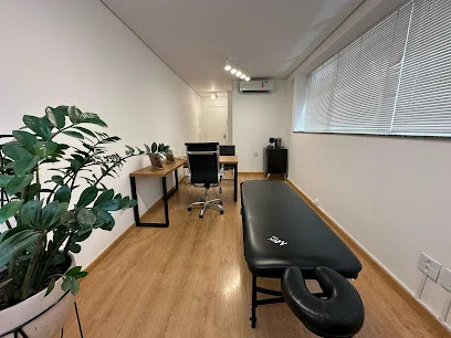 Dra. Franciele Silva Osteopata | Osteopatia Curitiba