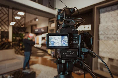 Ivi Sumini l Videomaker | Vídeo e Fotografia para Empresas em Curitiba