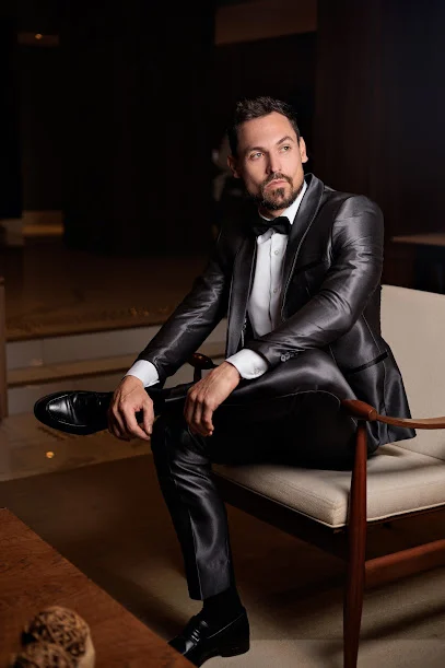 RW Men - Aluguel de ternos e smokings ( atendimento com hora marcada)